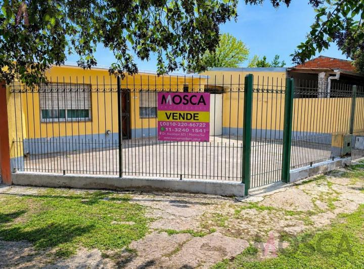 Casa · 270m² · 3 Ambientes · 3 Cocheras