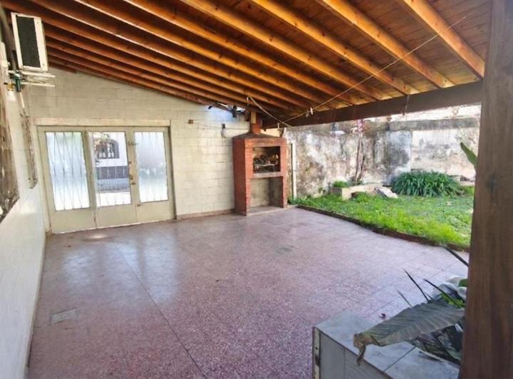 Casa · 90m² · 4 Ambientes · 1 Cochera