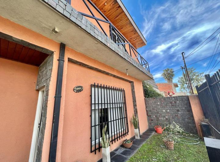 Casa · 120m² · 4 Ambientes · 1 Cochera