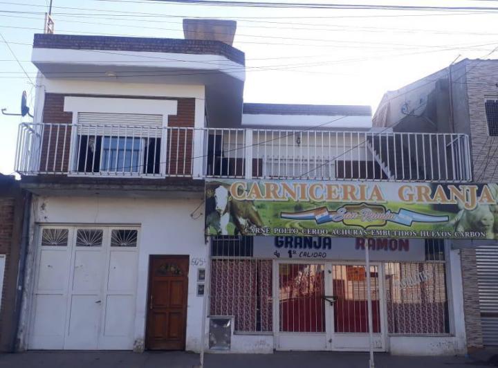 Casa · 210m² · 3 Dormitorios · 1 Cochera