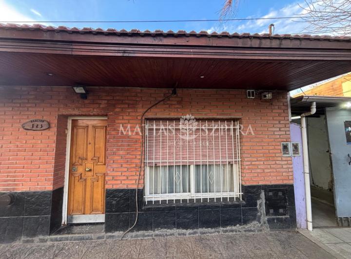 Casa · 110m² · 3 Ambientes · 1 Cochera