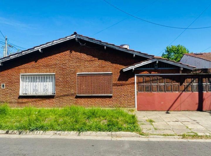 Casa · 120m² · 4 Ambientes · 1 Cochera