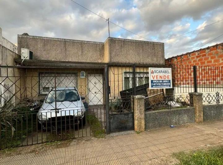 Casa · 100m² · 3 Ambientes · 1 Cochera