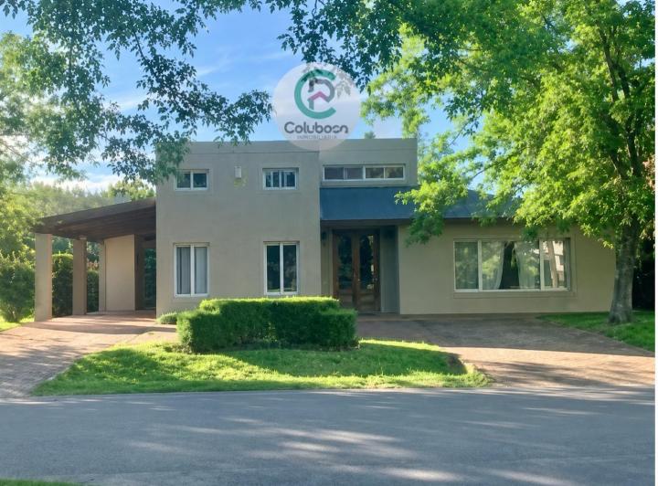 Casa · 270m² · 5 Ambientes