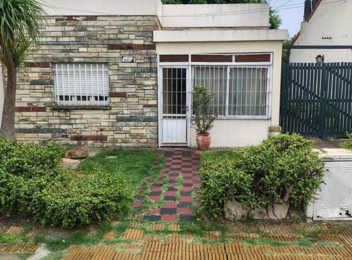Casa · 222m² · 3 Ambientes · 3 Cocheras