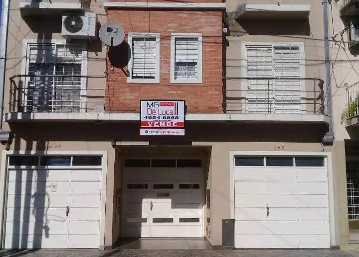 Casa · 140m² · 4 Ambientes · 1 Cochera