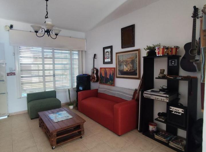 Casa · 100m² · 3 Ambientes · 1 Cochera