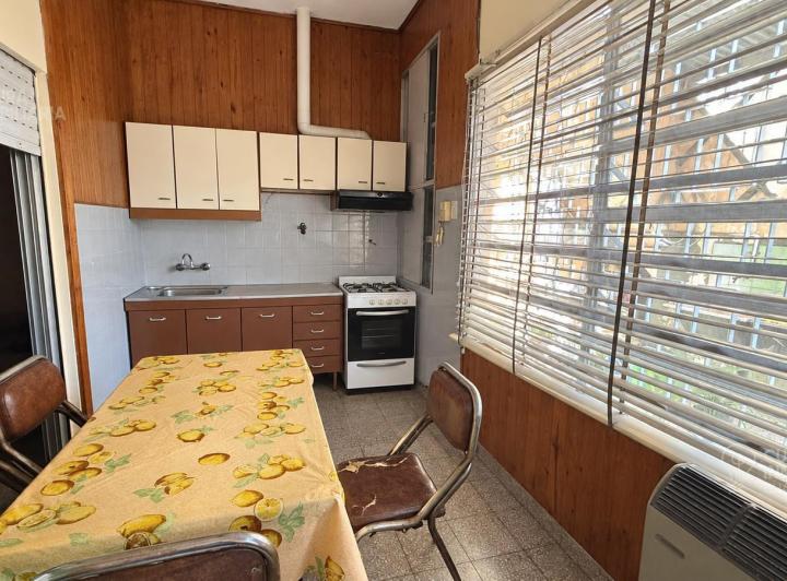 Casa · 128m² · 6 Ambientes · 2 Cocheras