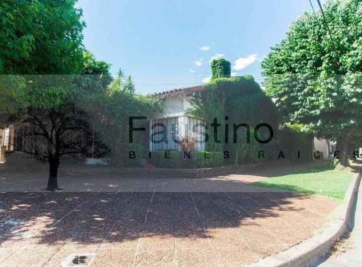 Casa · 136m² · 4 Ambientes · 1 Cochera