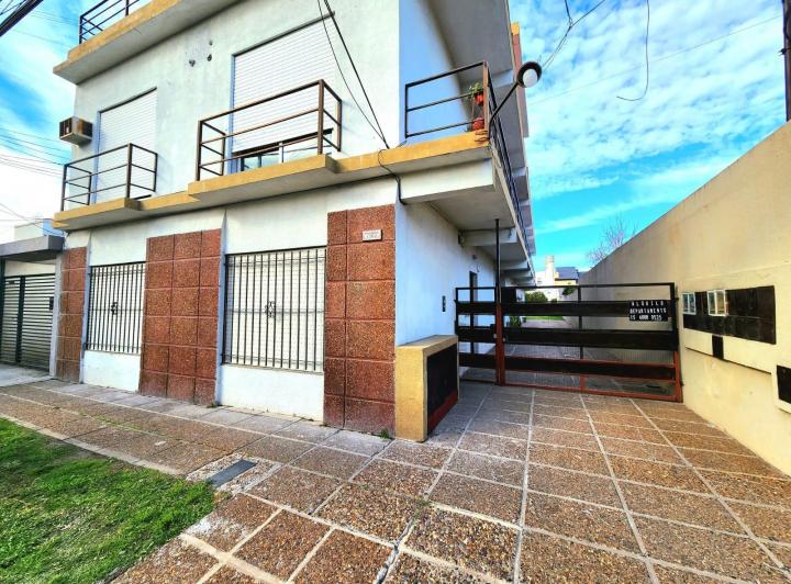 Casa · 72m² · 3 Ambientes · 1 Cochera