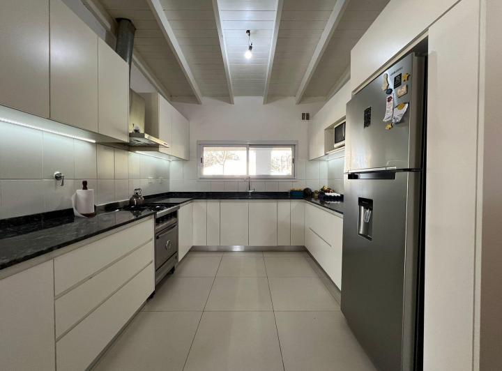 Casa · 120m² · 4 Ambientes · 1 Cochera
