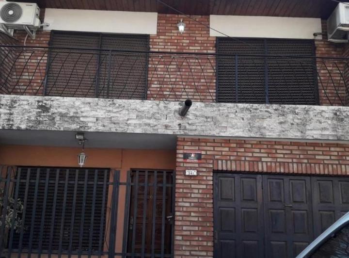 Casa · 245m² · 3 Ambientes · 1 Cochera