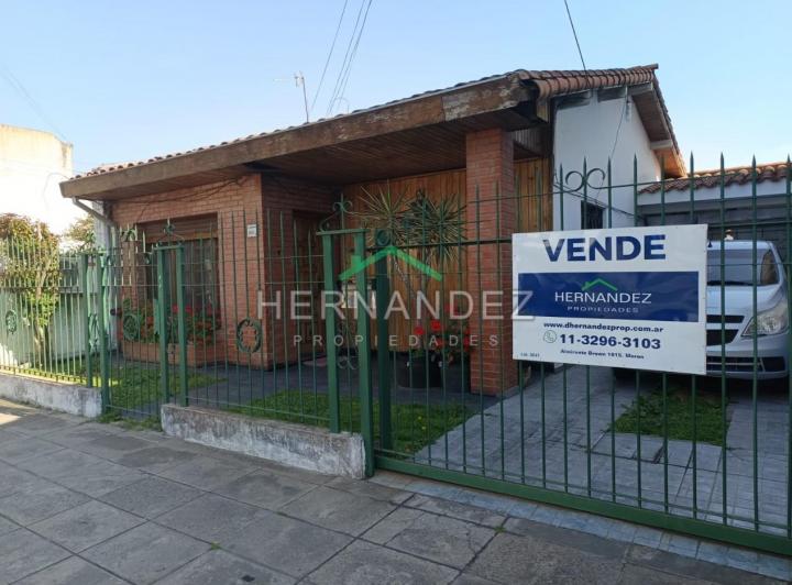 Casa · 120m² · 4 Ambientes · 2 Cocheras