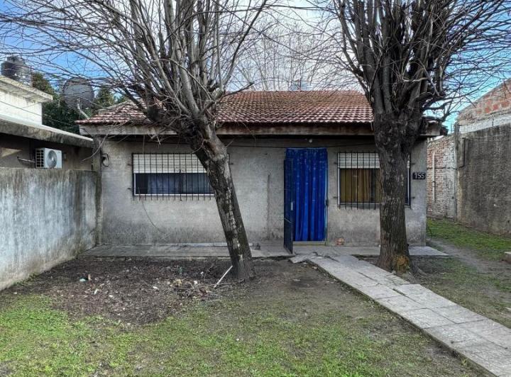 Casa · 70m² · 3 Ambientes · 5 Cocheras
