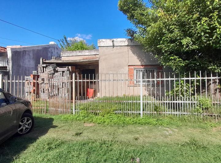 Casa · 100m² · 2 Dormitorios · 1 Cochera