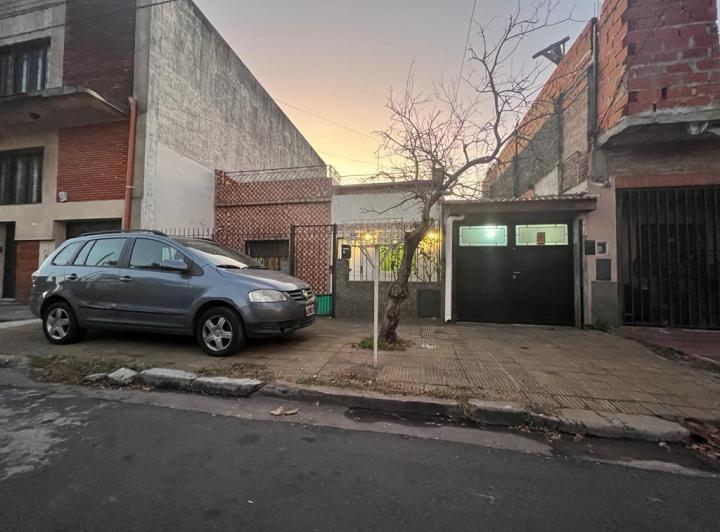 Casa · 100m² · 3 Ambientes · 3 Cocheras