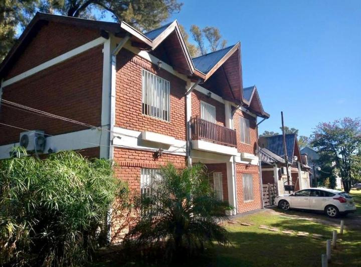 Casa · 250m² · 4 Ambientes