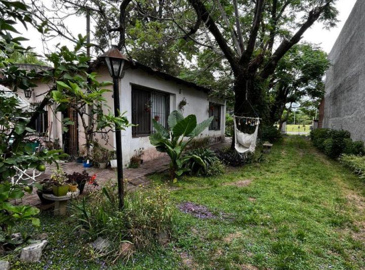 Casa · 160m² · 4 Ambientes · 1 Cochera