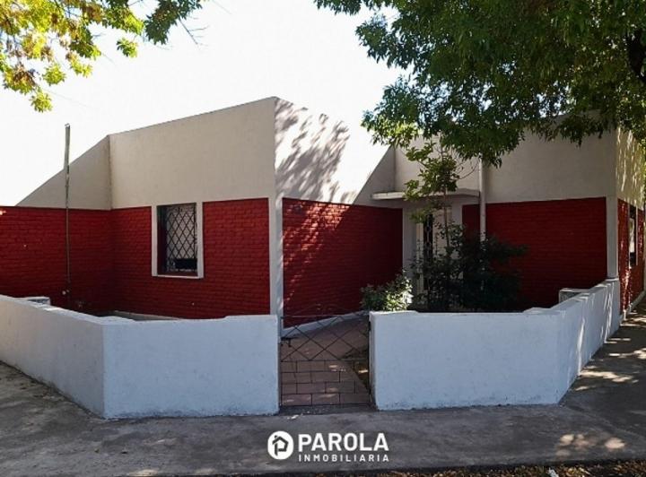 Casa · 190m² · 4 Ambientes · 1 Cochera