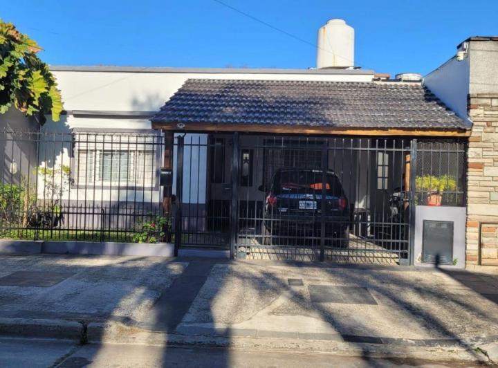 Casa · 119m² · 4 Ambientes · 1 Cochera