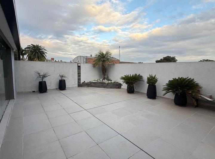 Casa · 300m² · 3 Ambientes