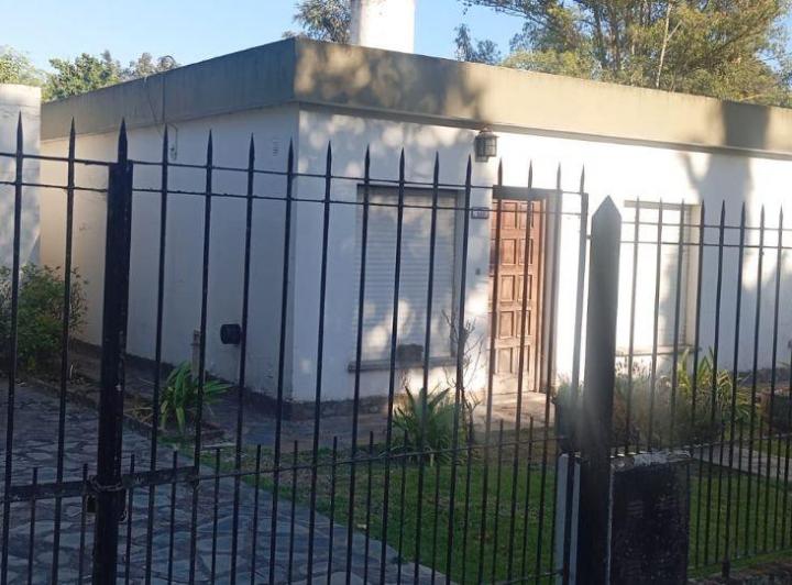 Casa · 100m² · 4 Ambientes · 1 Cochera