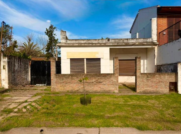 Casa · 100m² · 3 Ambientes · 3 Cocheras