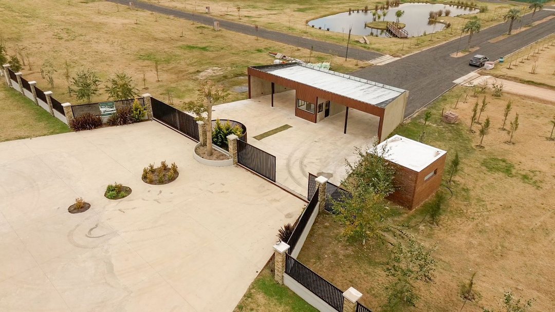 VENTA LOTE 700M2 EN HARAS ANDREA VIRGINIA , PLOMER