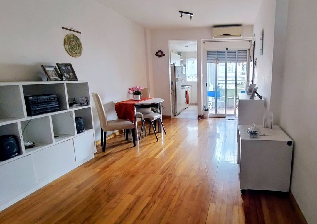 Venta Depto 3 ambientes con balcón al frente