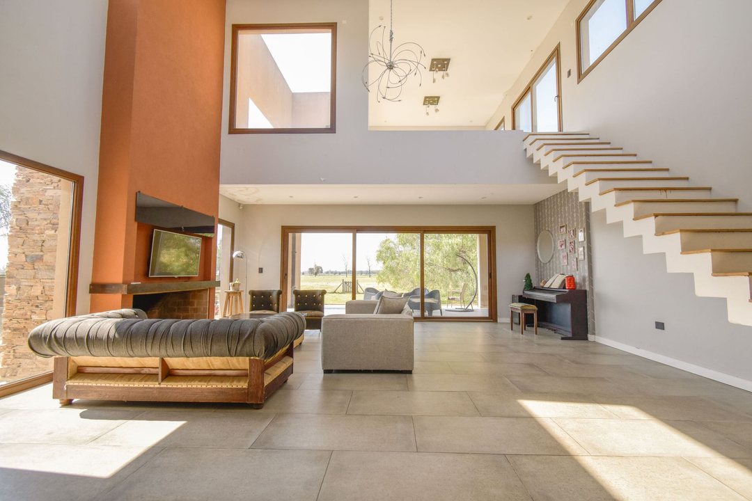 CASA VENTA FINCAS SAN VICENTE 5 AMBIENTES FINANCIA