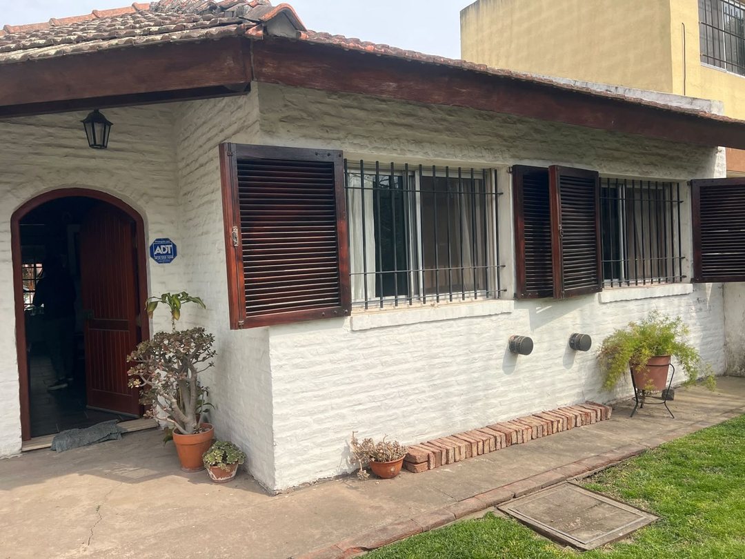 VENTA CASA EL ROCIO 4 AMBIENTES APTO CREDITO