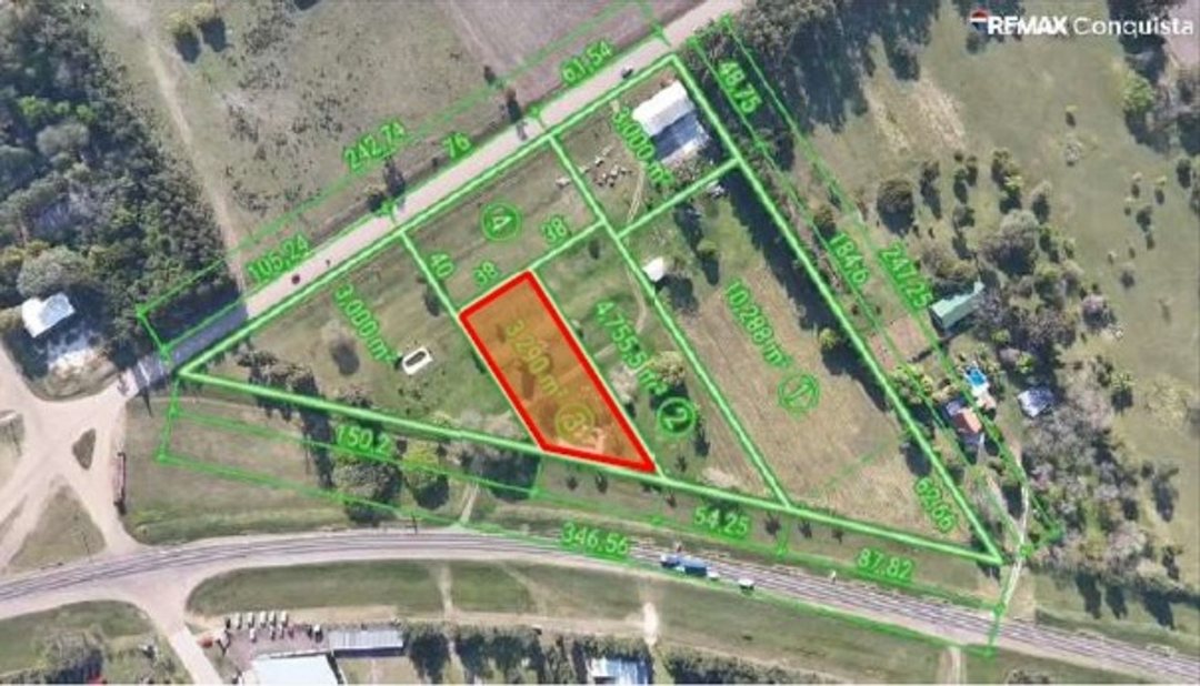 SE VENDE AMPLIO TERRENO EN AVELLANEDA S/RUTA 11