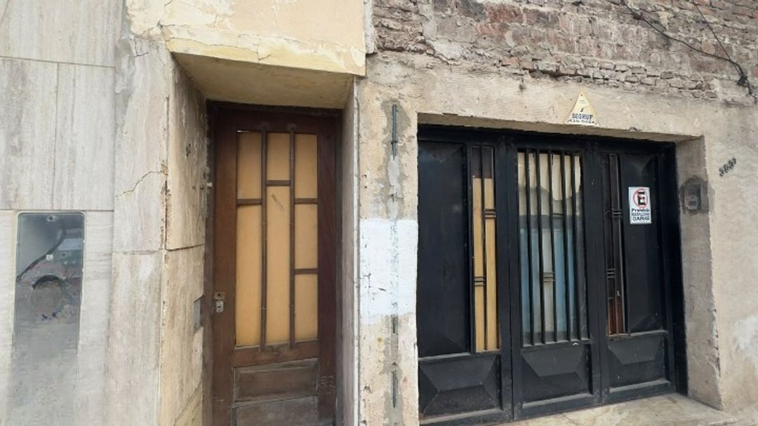 PH EN VENTA 2 DORMITORIOS A RECICLAR ECHESORTU