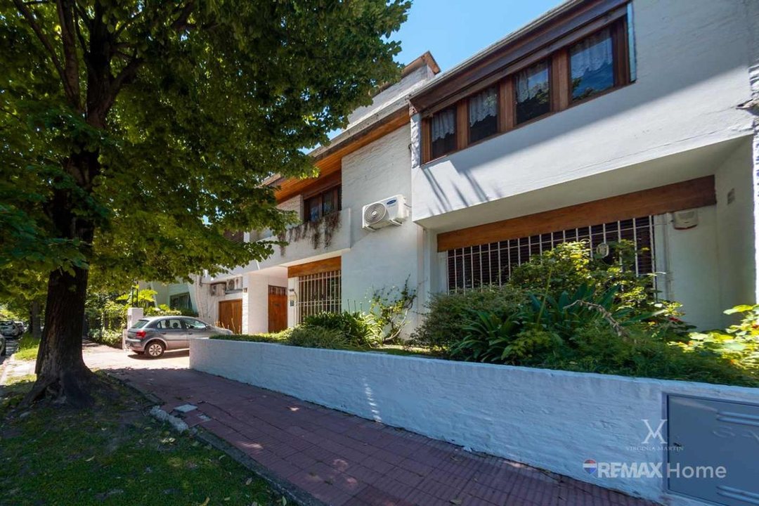 VENTA DE CASA 5 AMB C/COCHERA SAN ISIDRO