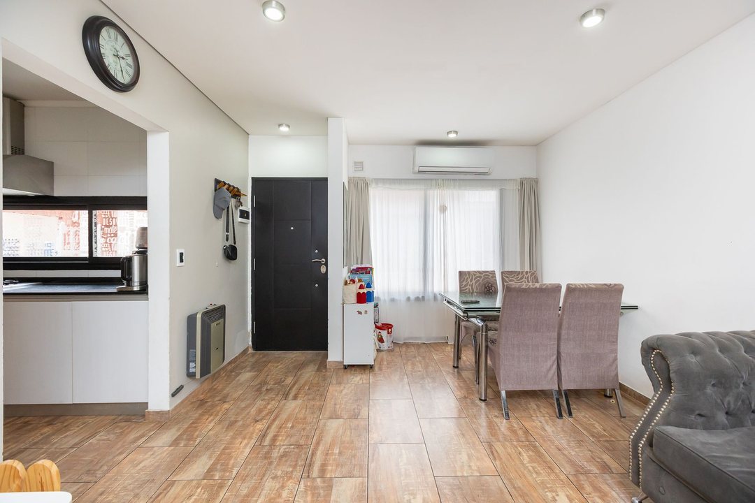 DÚPLEX EN VENTA 3 AMB C/ COCHERA - ITUZAINGÓ