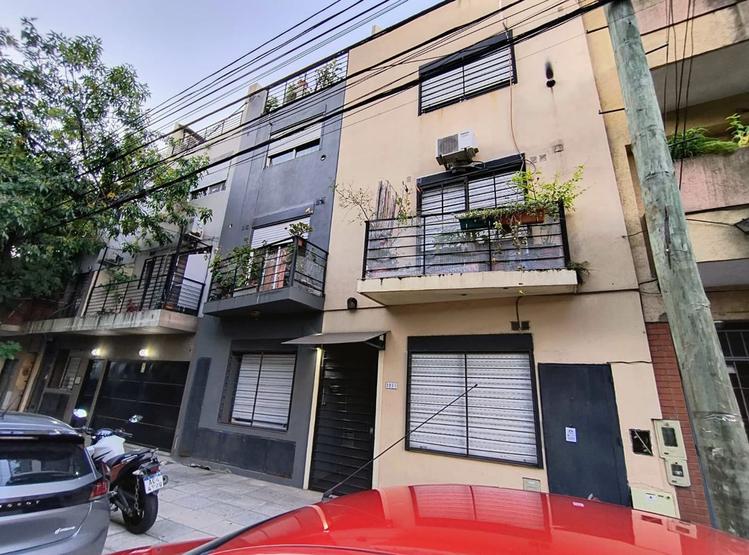 PH de 3 ambientes C/ terraza Alquiler P. Patricios