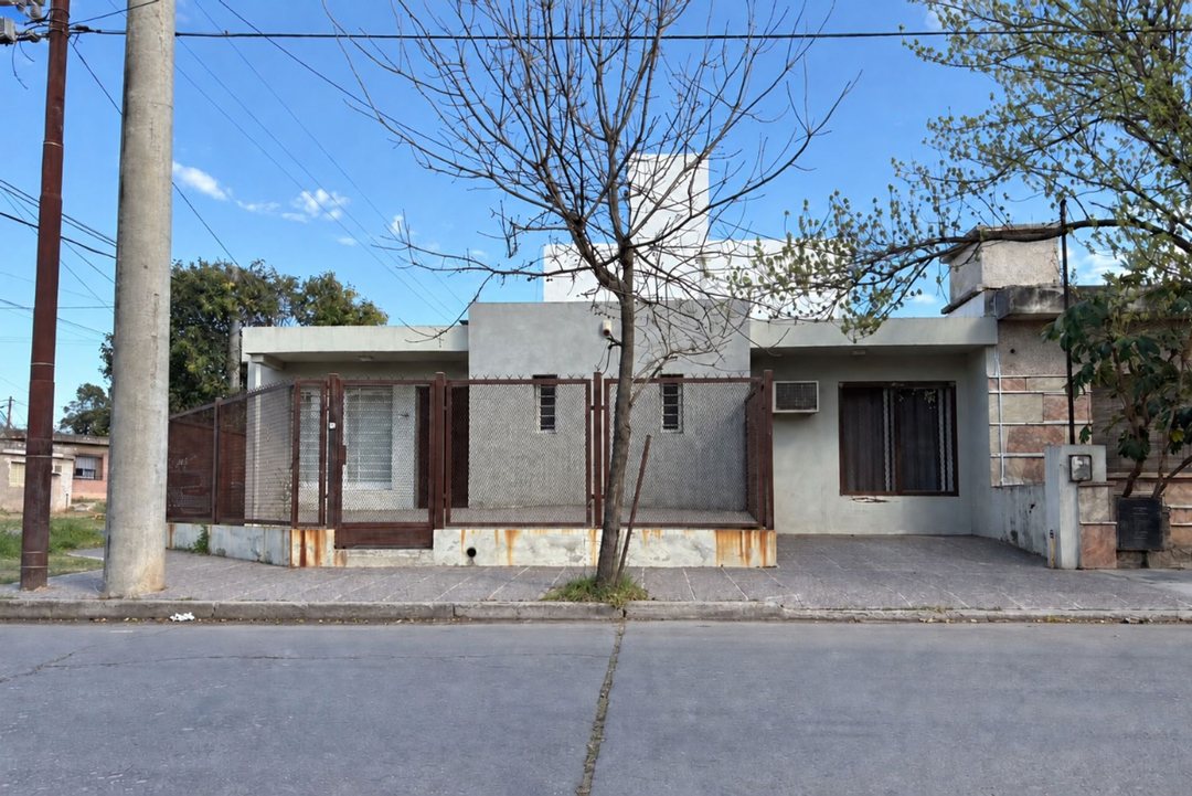 VENTA CASA EMPALME 2 DORM. COMODA Y FUNCIONAL