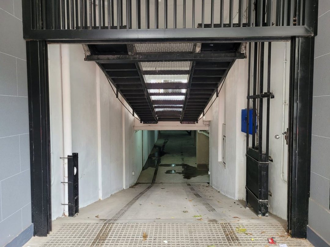 SE VENDE COCHERA EN EDFICIO-CÉNTRICA EN SANTA FE