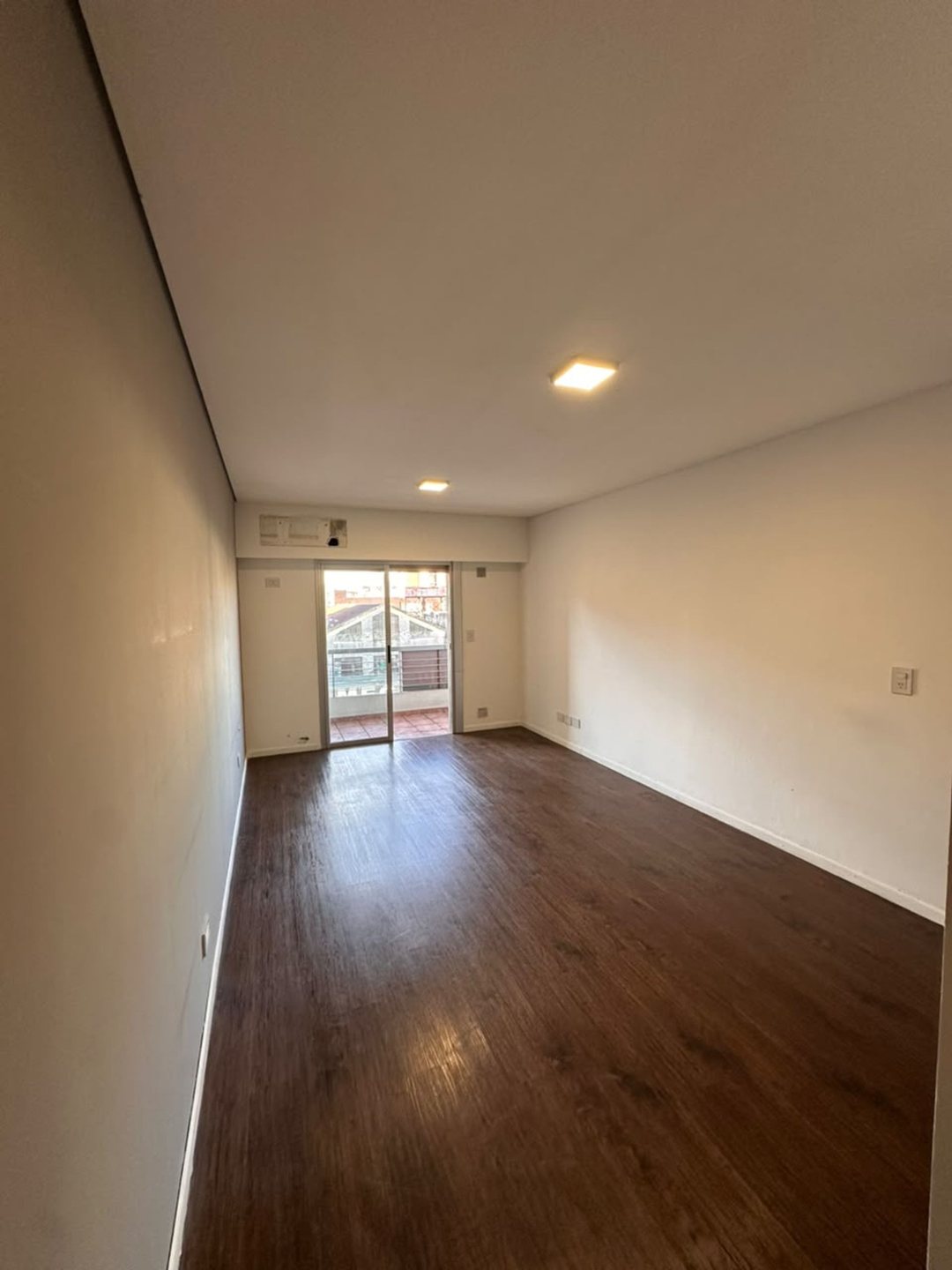 ALQUILER DEPARTAMENTO 2 AMBIENTES EN MORON