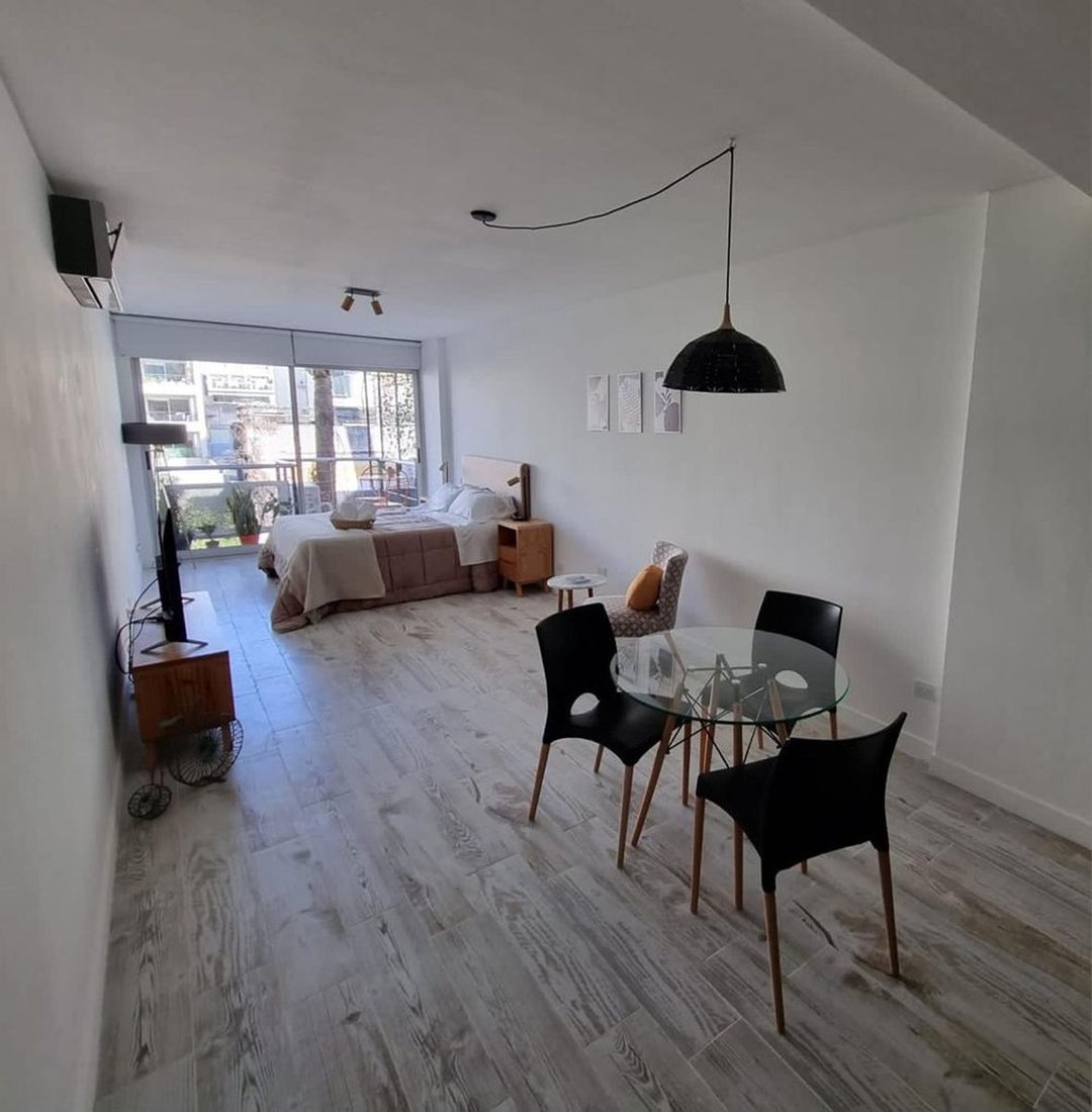 Venta muy amplio monoambiente excelente zona