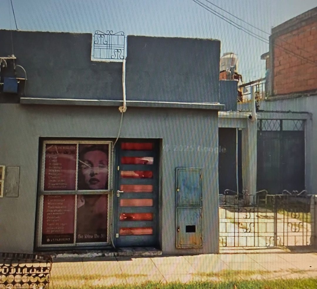 VENTA CASA 3 AMBIENTES. ISIDRO CASANOVA