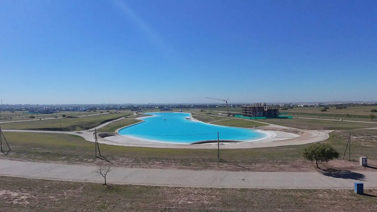 Lote Esquina de 628 m en Aquavista