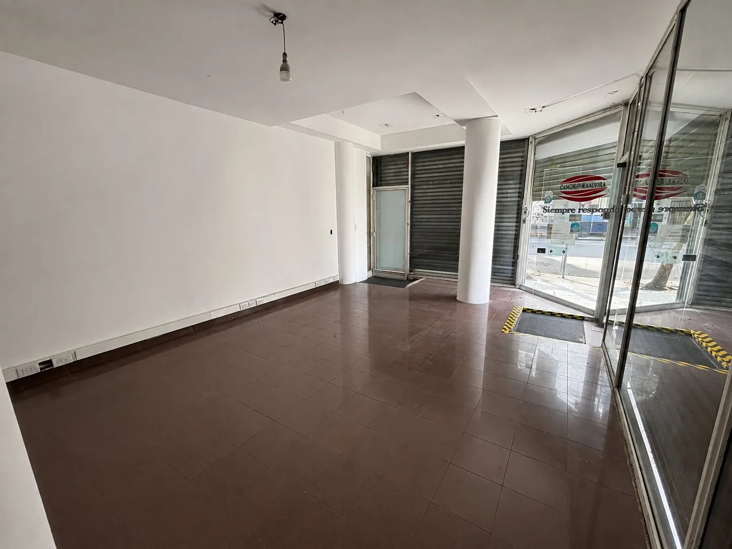 ALQUILER | LOCAL | PLENO CENTRO |  OLMOS 126 | 80m² | 2 PLANTAS