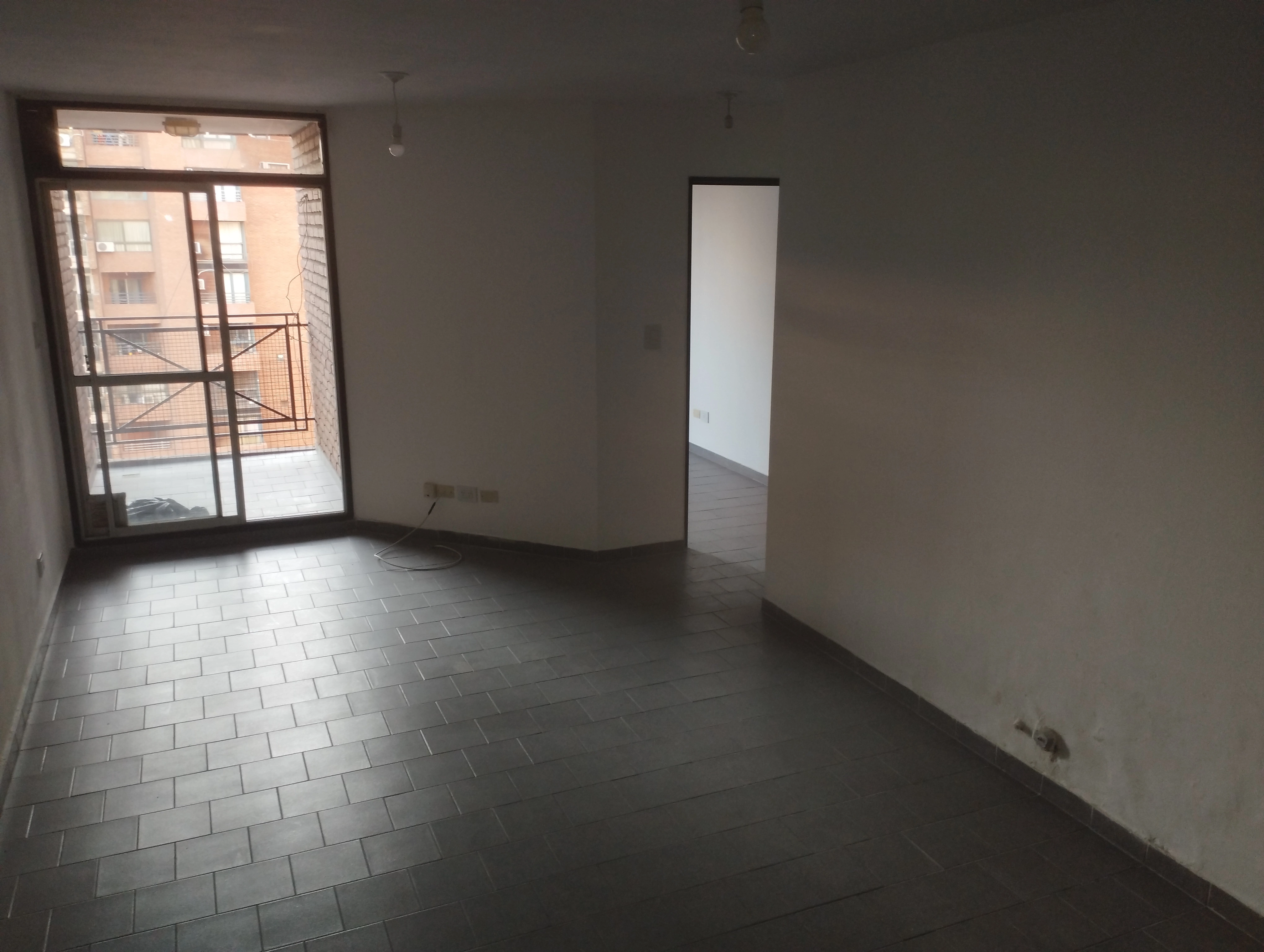 Séptimo piso con balcón, mejor zona de Nueva Córdoba,