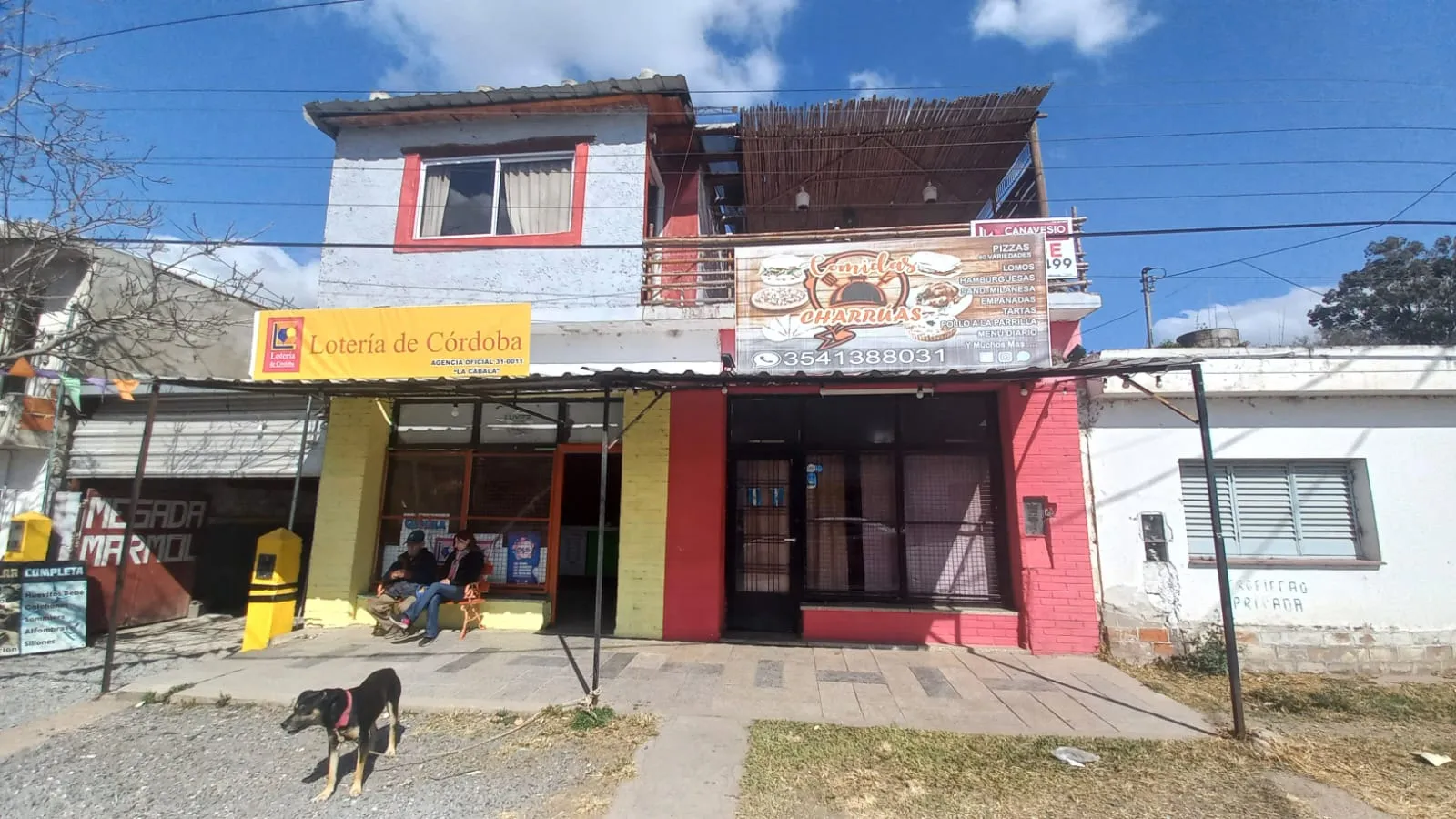 Locales mas galpón y casa a la venta en Bialet Masse. (C342)