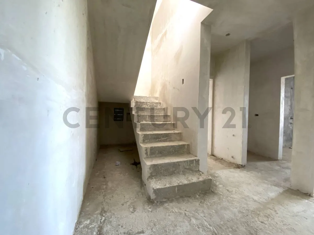 CASA EN VENTA EN LA DESEADA  3 DORMITORIOS  1.100m2 DE TERRENO