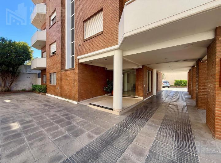 Departamento · 120m² · 4 Ambientes · 1 Cochera
