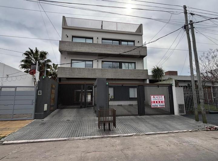 Departamento · 43m² · 2 Ambientes · 1 Cochera