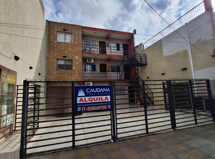 Departamento · 40m² · 2 Ambientes · 2 Cocheras