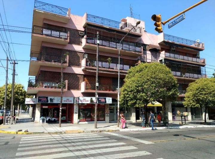 Departamento · 53m² · 2 Ambientes · 1 Cochera